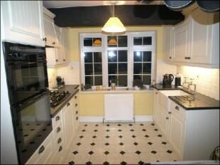 Kitchen/Breakfast Rm