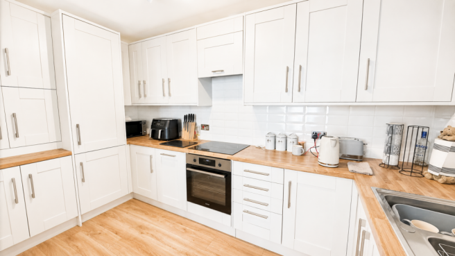 2 bed Flat for sale Image 9