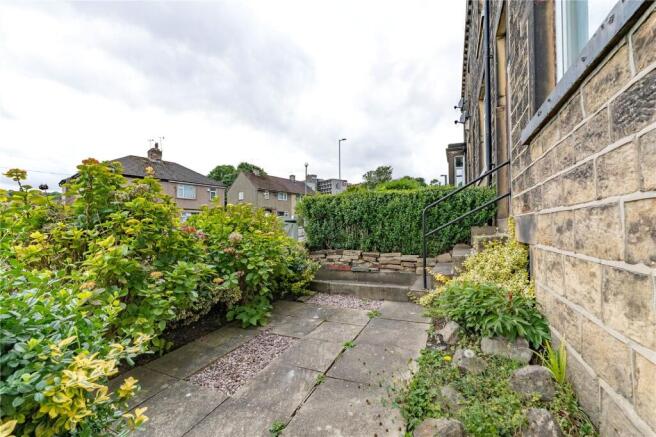 3 bed Terraced for sale Image 11