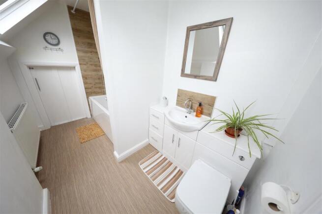5 bed Terraced for sale Image 12