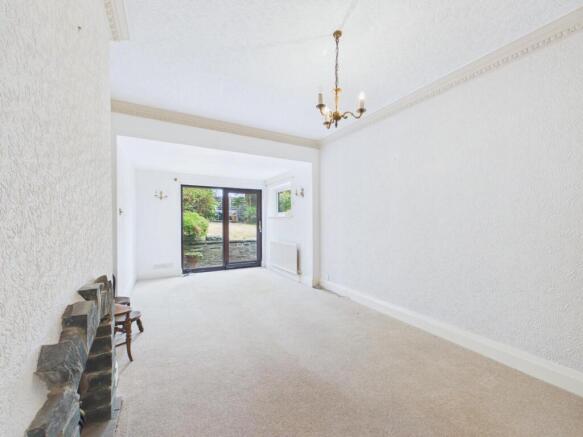 4 bed Semi-Detached for sale Image 7