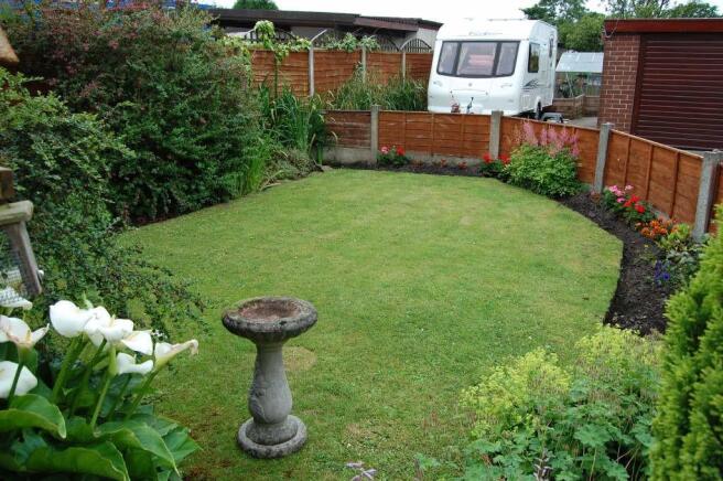 Enclosed garden area