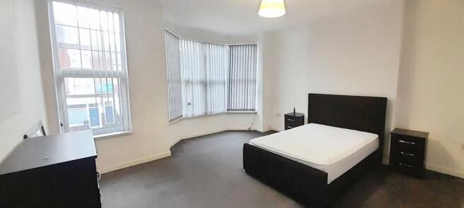 069ecec6-WhatsApp...