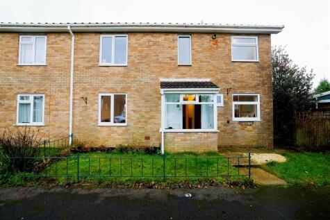 Pound Close, Lyneham, Chippenham