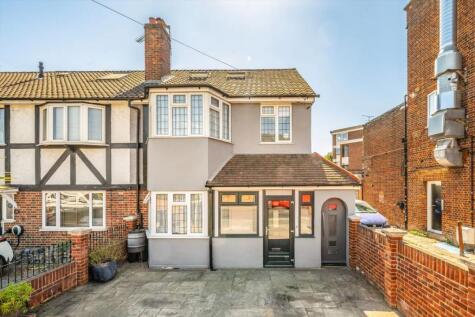 Nelson Road, Whitton