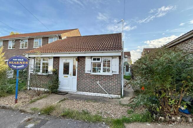 2 Bed End Of Terrace Bungalow