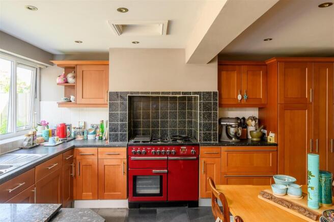 KITCHEN DINING