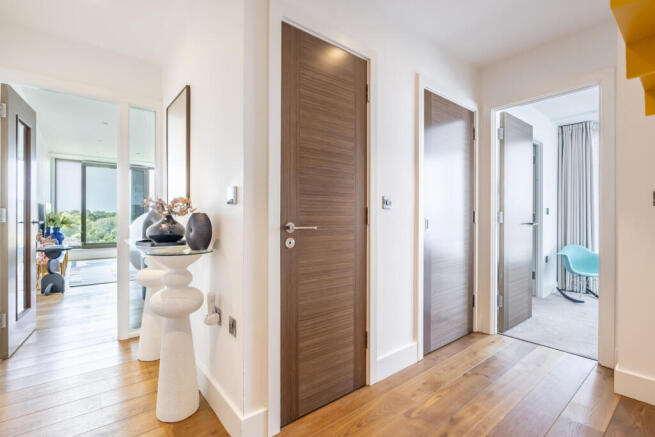 2 bed Apartment for sale Image 11