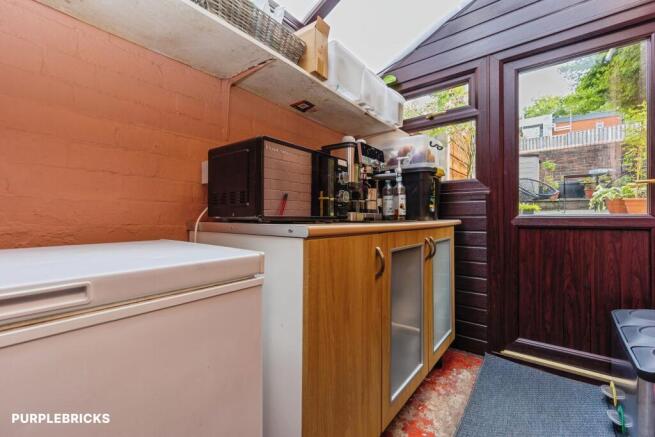 3 bed Semi-Detached for sale Image 11