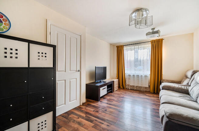 1382581-13-691c52...