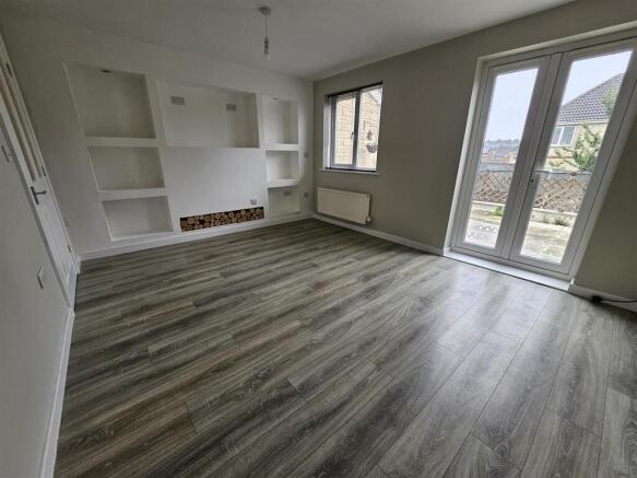 3 bed Semi-Detached to rent Image 6