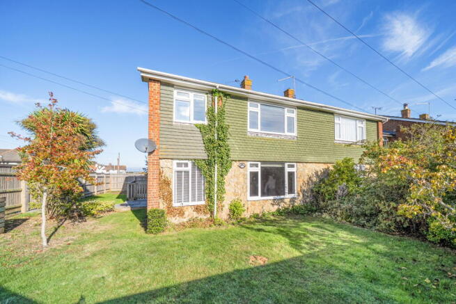 Sunray Avenue, Whitstable photo 4