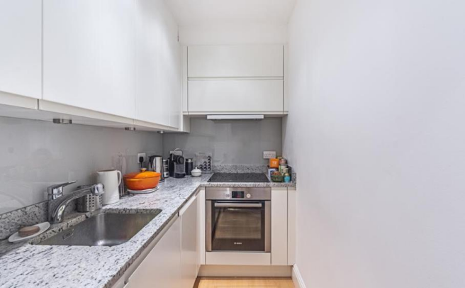 88 portsea hall 1 12.06.png