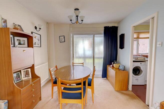 Wellfield, Hazlemere, High Wycombe, Buckinghamshire, HP15 photo 4