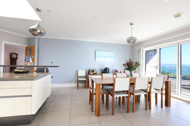 Nautica Kitchen Dini