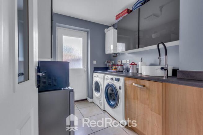 4 bed Town House for sale Image 10