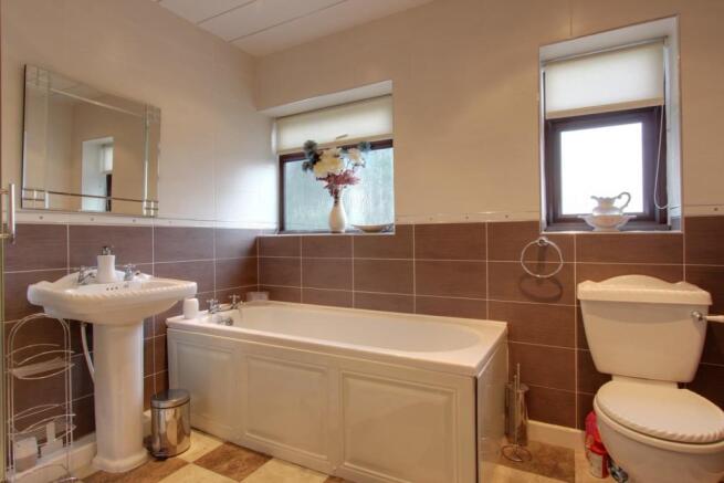 Bathroom Suite
