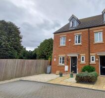 28, Salisbury Gardens, Bourne PE10 0FU
