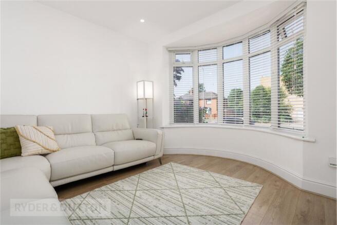 4 bed Semi-Detached for sale Image 10