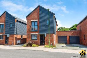 4, Windroos Drive, Wick BN17 6FA