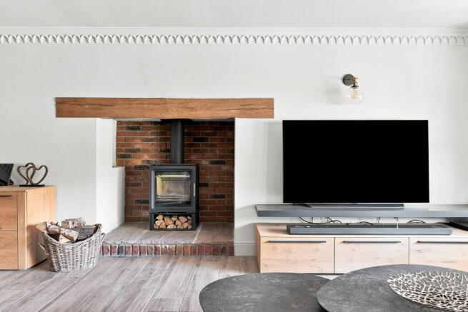 4 bed Detached for sale Image 6