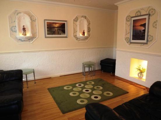 Lounge.