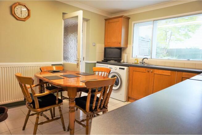 Kitchen / Breakfast