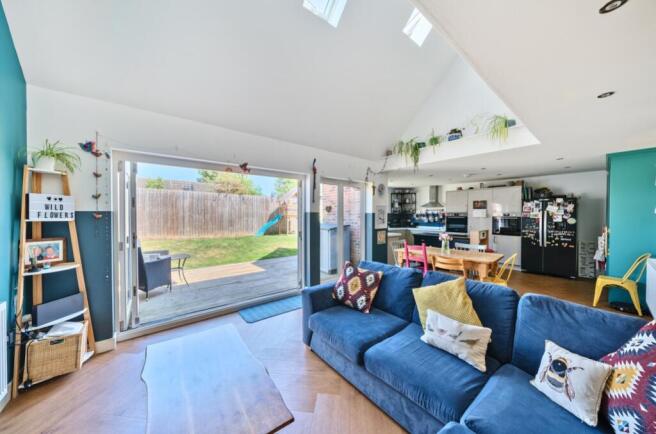 19-6823429c73510-1263506-ARW-19