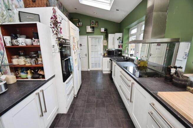 666dde38-Kitchen ...
