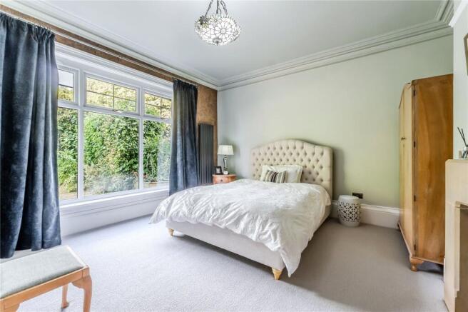 2 bed Apartment for sale Image 6