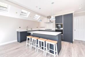 14, Dinsmore Road, London SW12 9PS