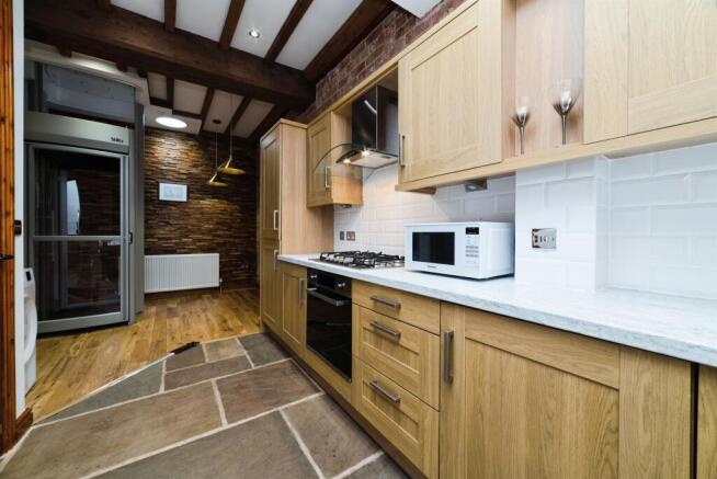 3 bed Barn Conversion for sale Image 6