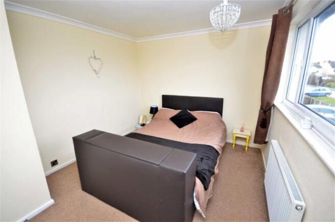 BEDROOM 2