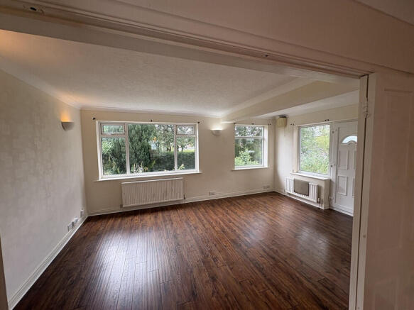 4 bed Detached to rent Image 6