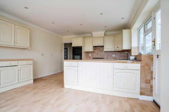 Kitchen/Breakfast Ro