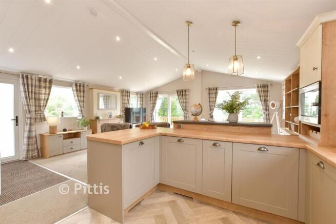 Kitchen Living Room*