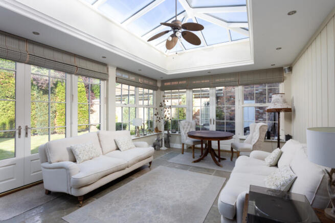 8 bed Detached for sale Image 8