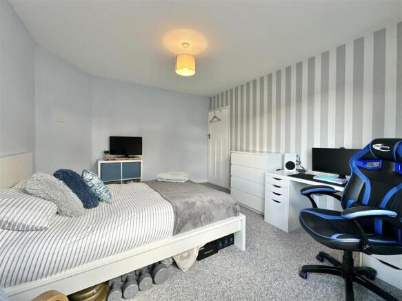 Bedroom  2.jpg