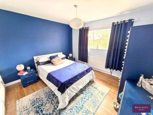 3 bed Semi-Detached for sale Image 12