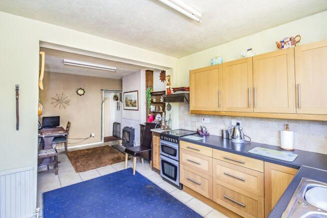 Kitchen / Dining Roo