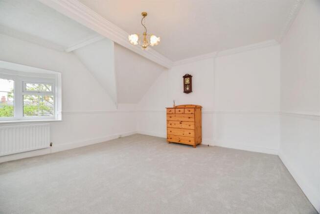2 bed Flat for sale Image 10