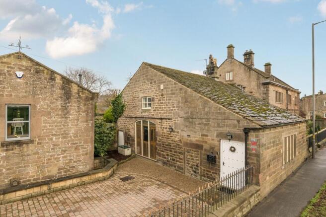4 bed Semi-Detached for sale Image 5
