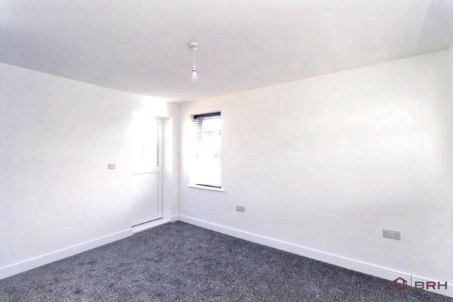 3 bed Block of Apartments for sale Image 12