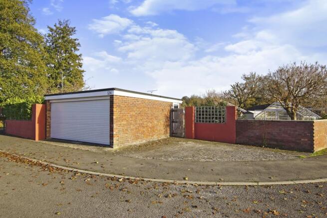 Garage/Parking