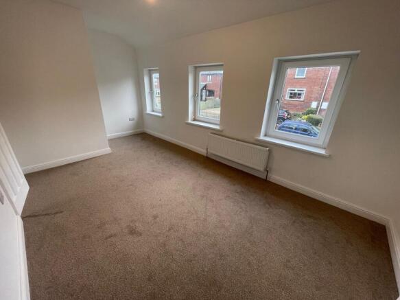 2 bed Semi-Detached for sale Image 7