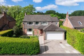 31, Bollin Grove, Macclesfield SK10 4JJ
