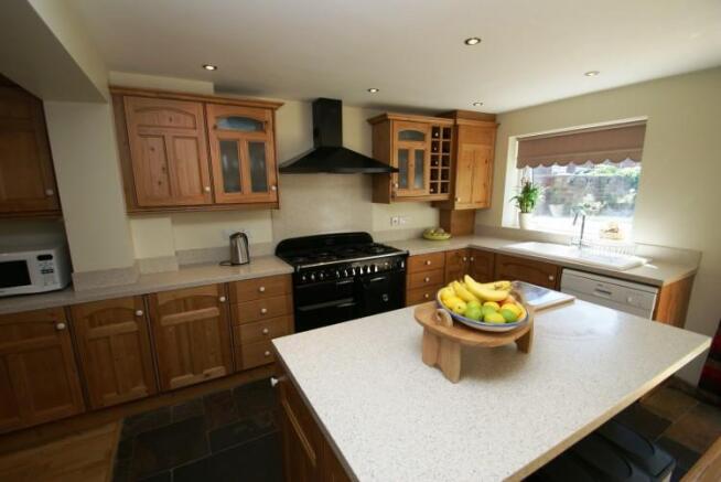 Kitchen/Breakfast Rm