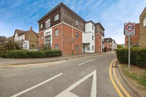 2, Allender Court, Riverside Close, Romford RM1 1EF