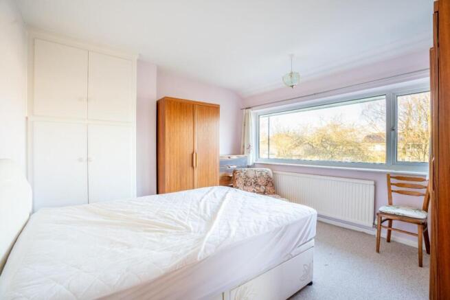 4 bed Semi-Detached for sale Image 9