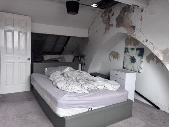 2 bed Terraced for sale Image 8